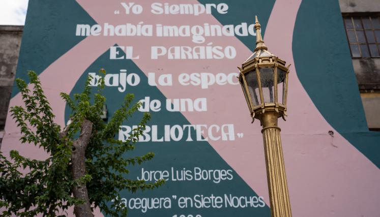 Plaza Jorge L. Borges