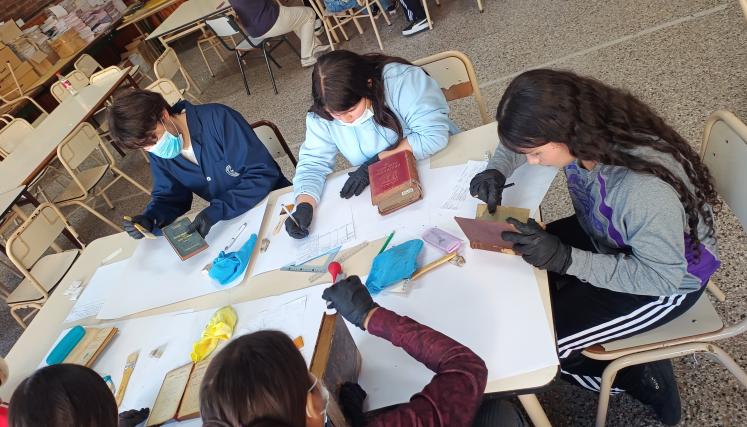 huellas biblioteca hist 4