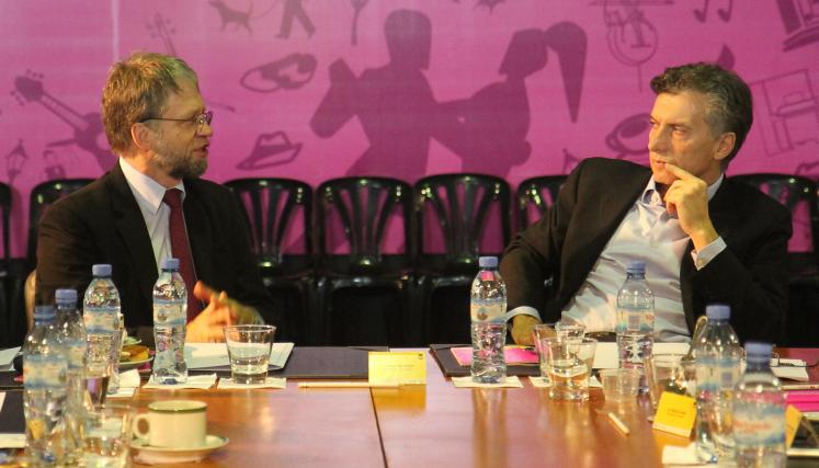 El jefe de Gobierno de la ciudad de Buenos Aires, Mauricio Macri, encabezó hoy la reunión semanal del gabinete porteño a la que asistió especialmente invitado el ex alcalde de Bogotá, Antanas Mockus.Foto Sandra Hernandez-gv/GCBA.