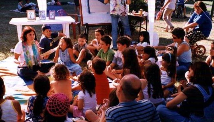 Un pic nic de lectura para los chicos. Foto: Cultura GCBA