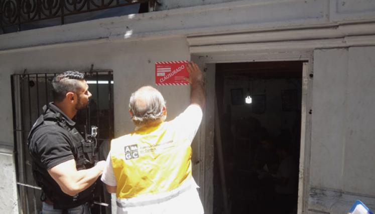 Clausuran dos hoteles con graves fallas de seguridad e higiene