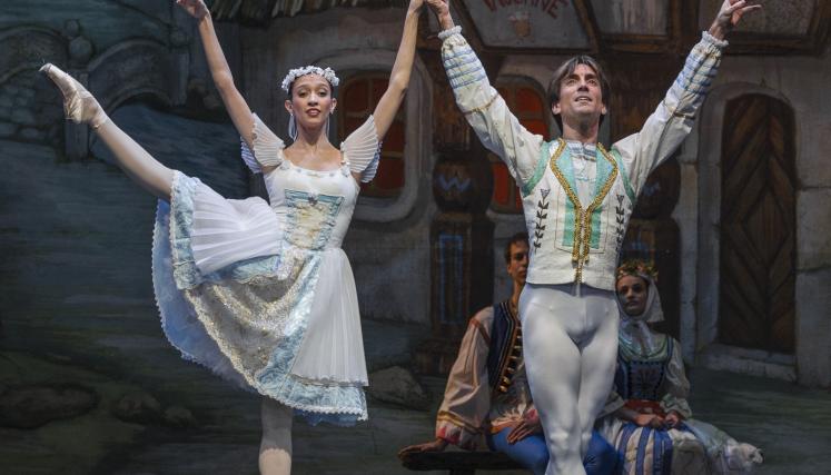 Coppelia. Foto de Máximo Parpagnoli/Teatro Colón.