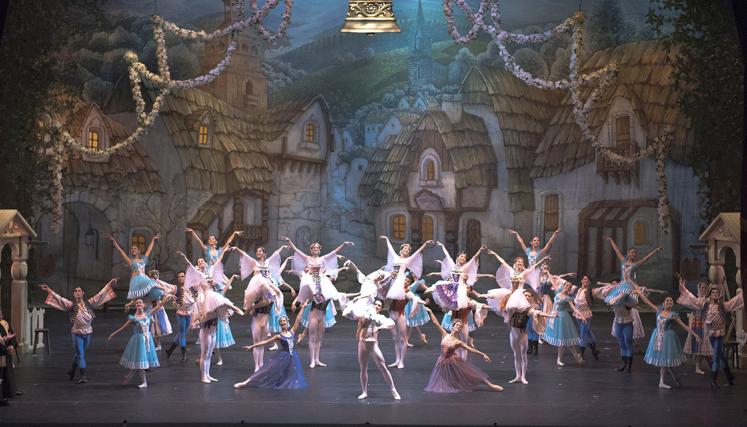 Coppelia. Foto de Arnaldo Colombaroli/Teatro Colón.