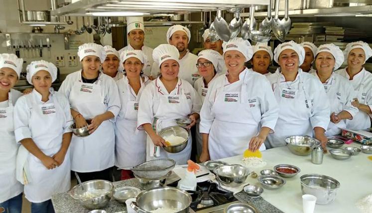 La Ciudad lanza becas para cursos de oficios gastronómicos